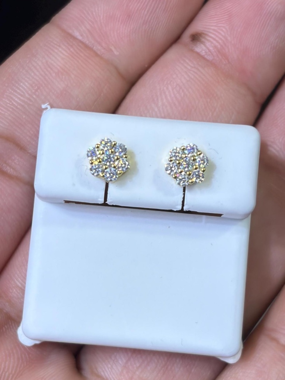 Flower Moissanite Stud Earings